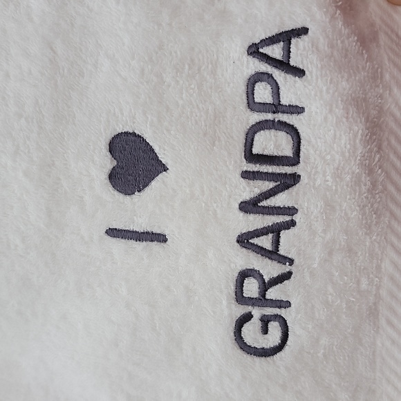 I ❤️ GRANDPA BATH TOWEL - Picture 5 of 5